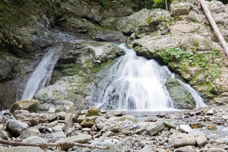 Duras Waterfall – Negulesti