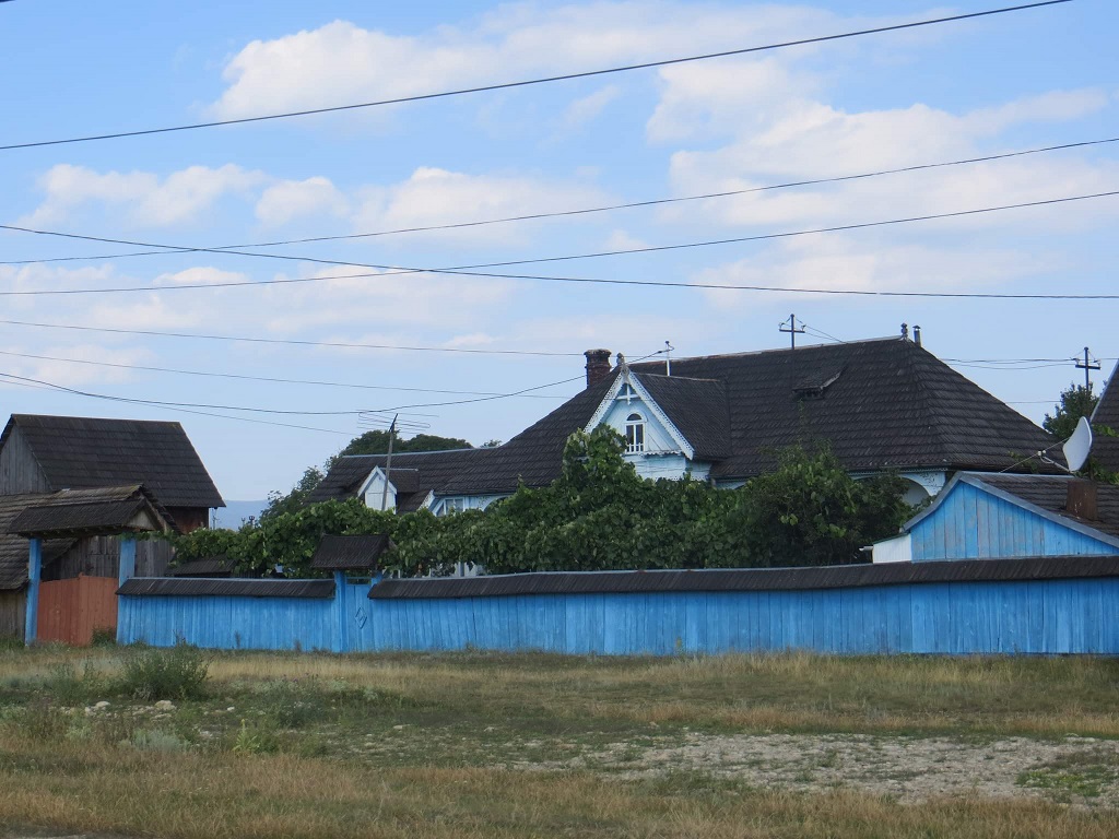 Arhitectură populară în satele nemțene – fotografia 3