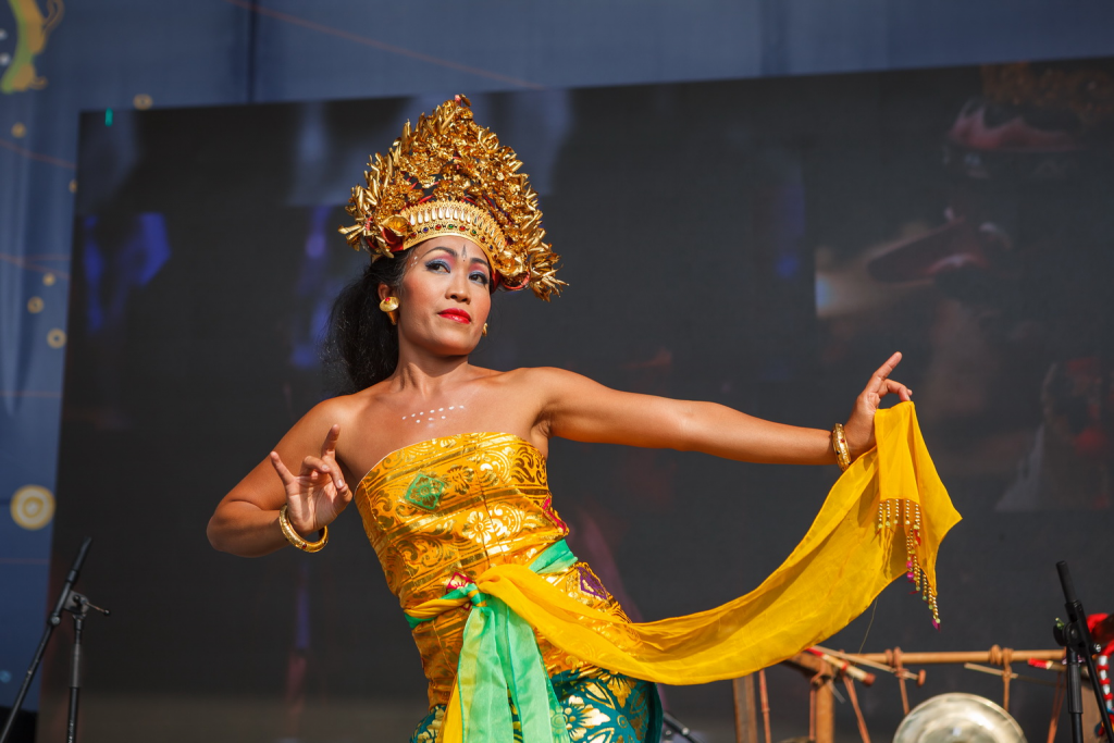 Festivalul Internațional de Folclor „Ceahlăul”, ediția a XXIII-a – fotografia 2