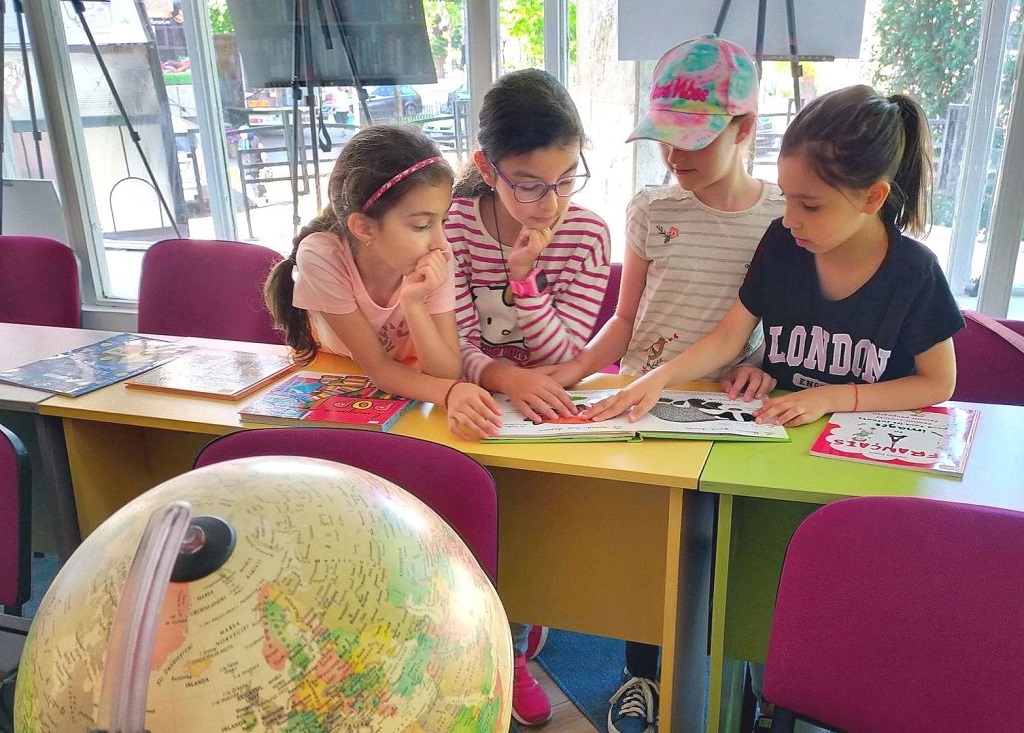 Ateliere ludico-creative pentru copii, în limba italiană, la Biblioteca Județeană