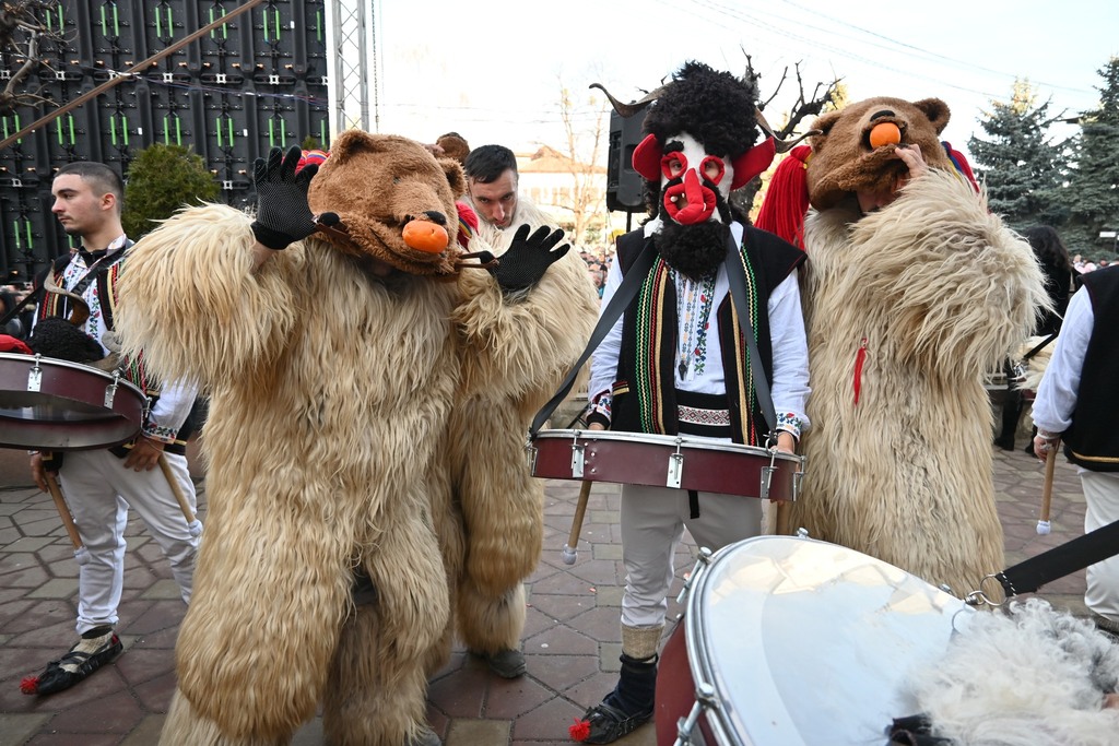 Ediție de succes a Festivalului Obiceiurilor și Tradițiilor de Anul Nou – fotografia 10