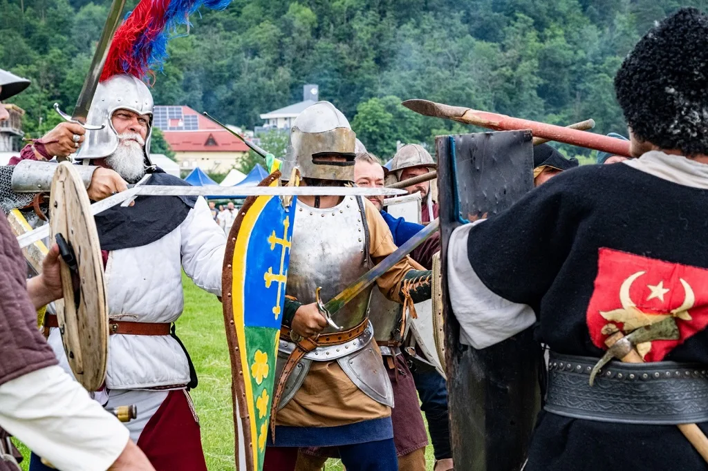 Vară fierbinte în evenimente cu public numeros în Neamț – photo 35