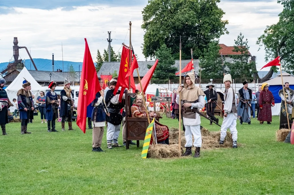 Vară fierbinte în evenimente cu public numeros în Neamț – photo 37