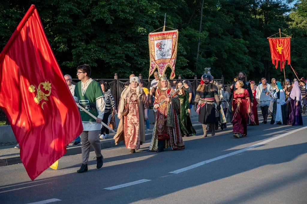 Vară fierbinte în evenimente cu public numeros în Neamț – photo 26