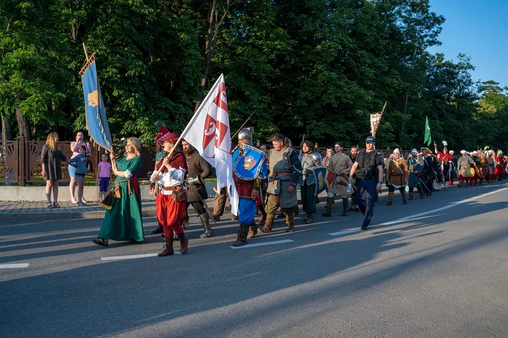 Vară fierbinte în evenimente cu public numeros în Neamț – photo 23