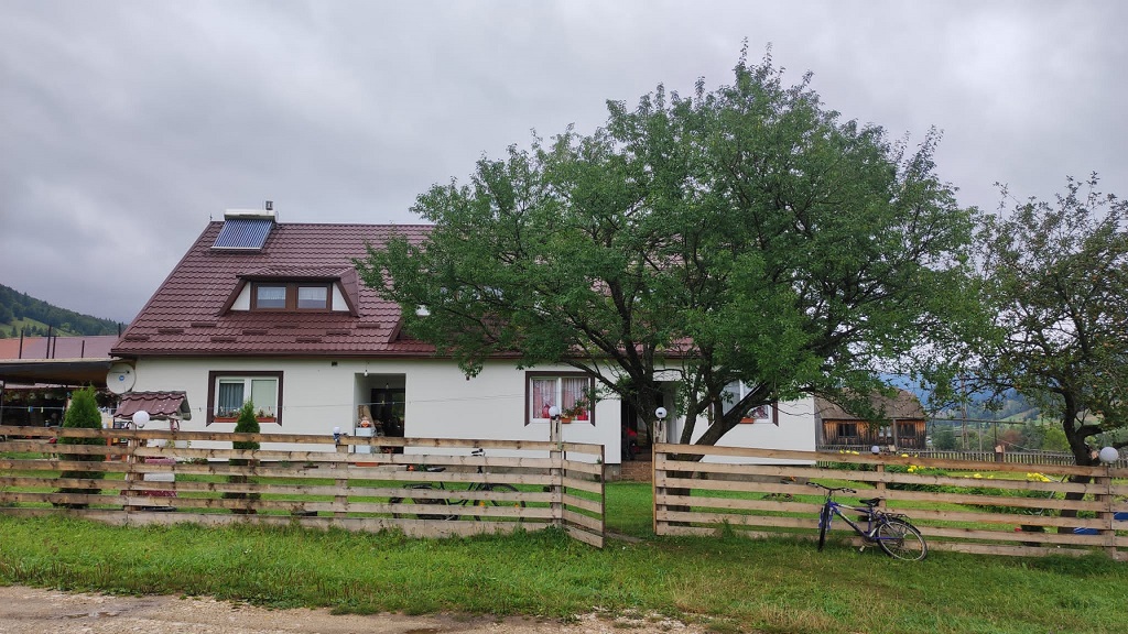 Discover the wonderful landscapes of Dămuc Commune! – photo 4