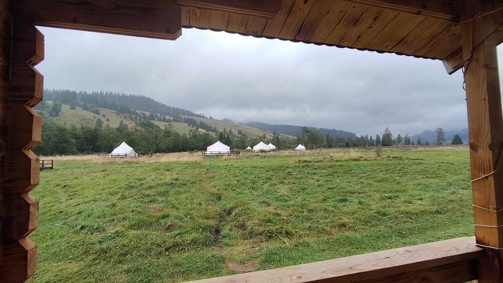 Discover the wonderful landscapes of Dămuc Commune! – photo 13