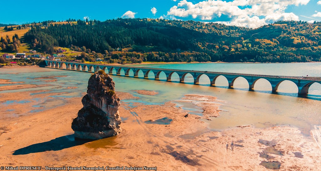 Neamțul, traversat de rute turistice, leagă între ele frumuseți și obiective – fotografia 27