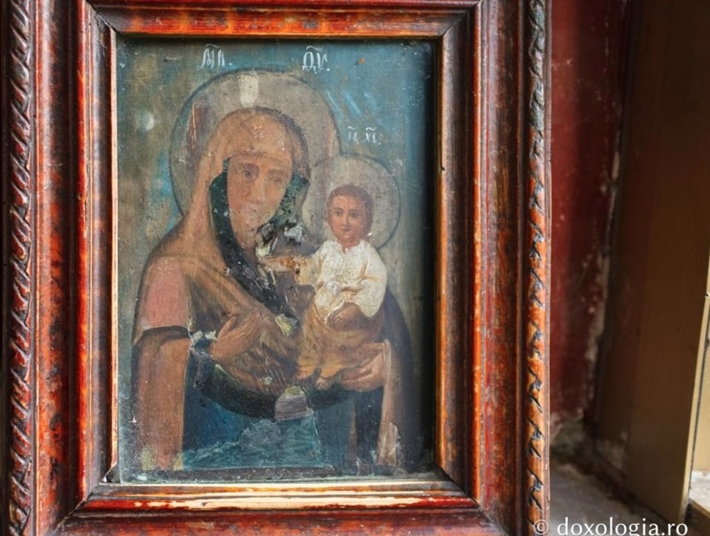 Povestea celor șapte icoane făcătoare de minuni ale Maicii Domnului și ale Sfintei Ana din Ținutul Neamțului – fotografia 5