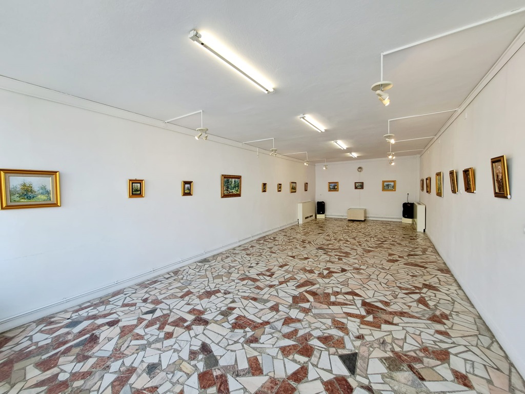 Expoziția „Miniaturi descriptive” a artistului Romeo Ionescu la Galeriile de Artă „Lascăr Vorel”