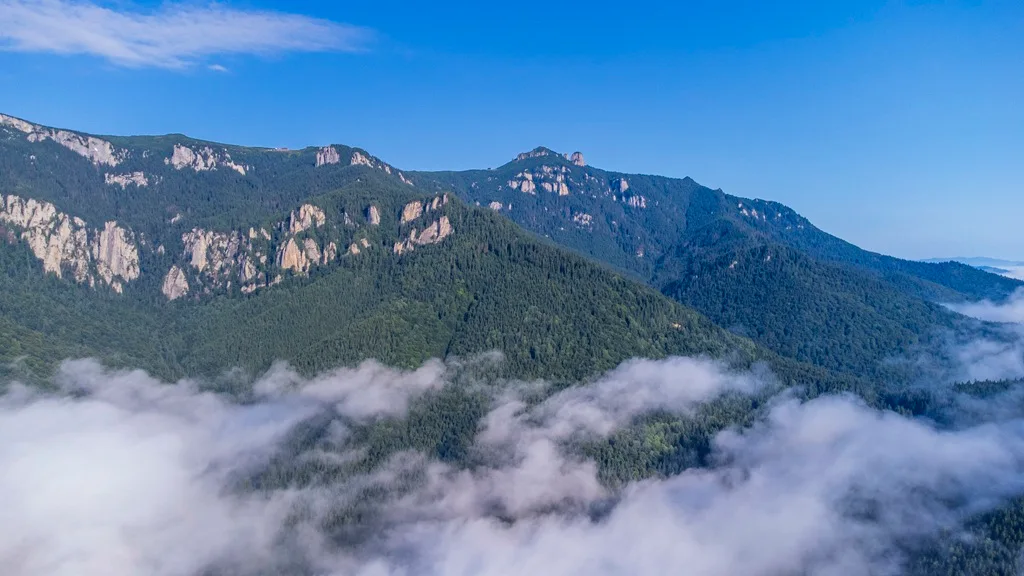 Cel mai iubit munte străbătut în toate anotimpurile – photo 3