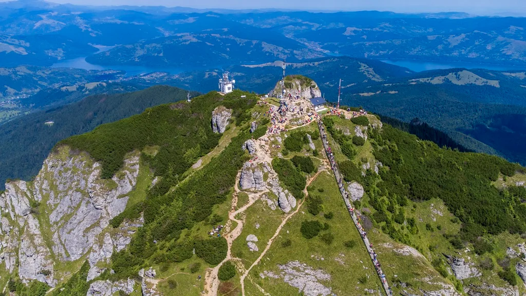 Cel mai iubit munte străbătut în toate anotimpurile – photo 8