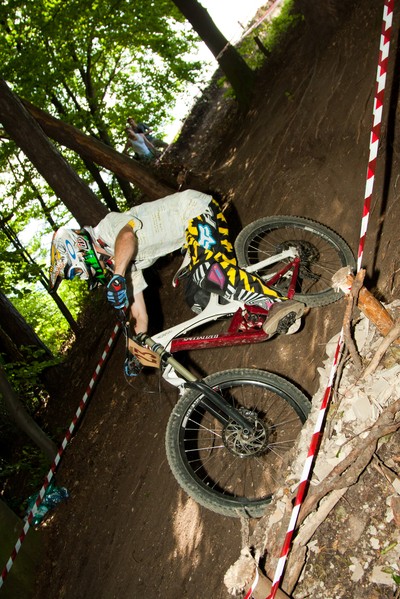 Tare ca piatra 6 2011