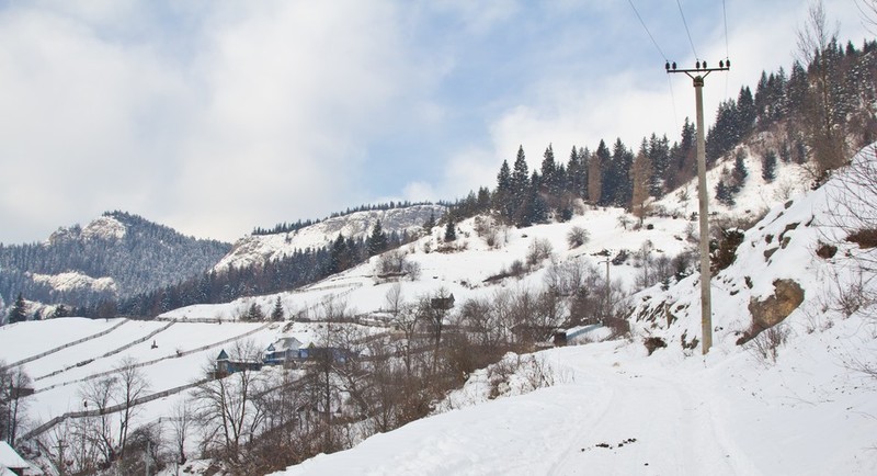 Peisaje de iarna Barnadu Cheile Sugaului 2012