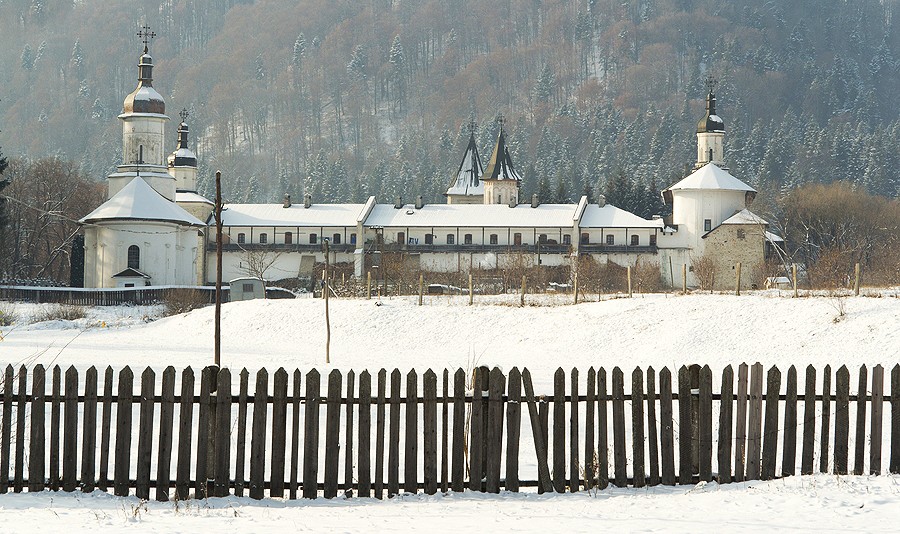Manastirea Secu iarna 2012