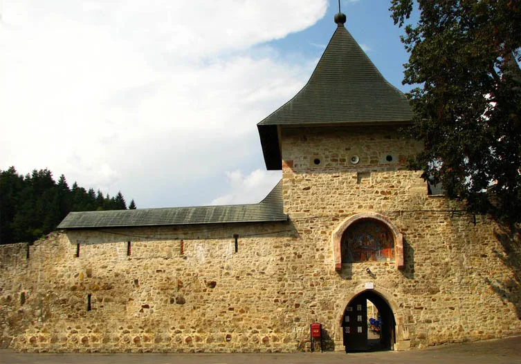 Tourist trail Piatra Neamț – Petru Voda Monastery – Neamț County