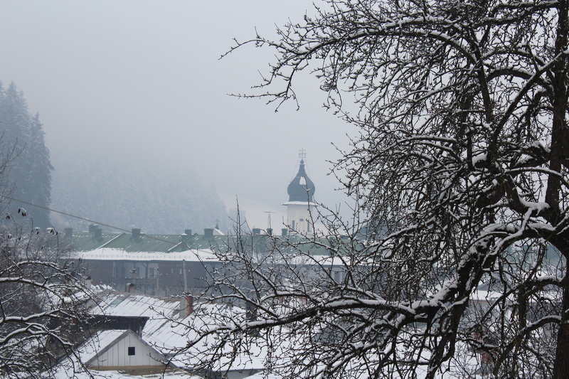 9394304_resize